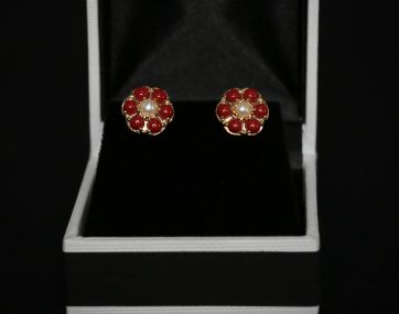 Coral and Pearl 9ct gold stud earrings